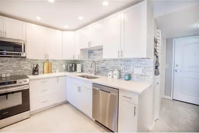 7300 Sun Island Drive S #602, South Pasadena, FL 33707 - Photo 17