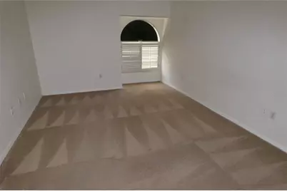 617 Segovia Court NE, Saint Petersburg, FL 33703 - Photo 17