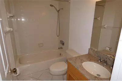 617 Segovia Court NE, Saint Petersburg, FL 33703 - Photo 13