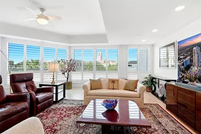 400 Beach Drive NE #401, Saint Petersburg, FL 33701 - Photo 9