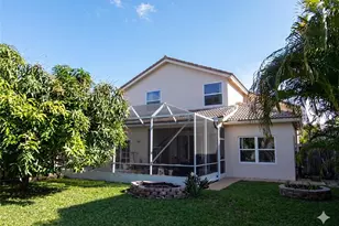 11483 Beacon Pointe Ln, Wellington, FL 33414 - Photo 17
