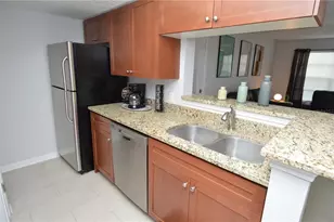 10200 Gandy Blvd N, Saint Petersburg, FL 33702 - Photo 9