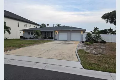 106 15th Street, Belleair Beach, FL 33786 - Photo 1