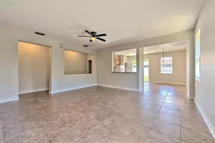 11136 Running Pine Dr, Riverview, FL 33569 - Photo 3