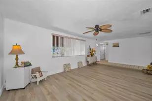 3325 Honeymoon Ln, Holiday, FL 34691 - Photo 13
