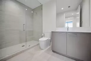 275 1st Ave S, Saint Petersburg, FL 33701 - Photo 25