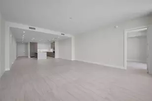 275 1st Ave S, Saint Petersburg, FL 33701 - Photo 17