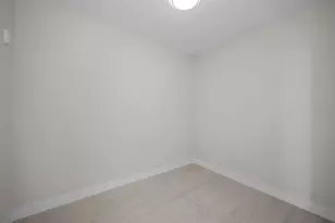 275 1st Ave S, Saint Petersburg, FL 33701 - Photo 27