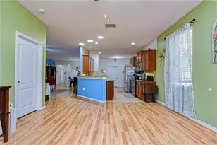 6252 Twin Bridges Dr, Zephyrhills, FL 33541 - Photo 15