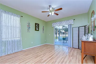 6252 Twin Bridges Drive, Zephyrhills, FL 33541 - Photo 13