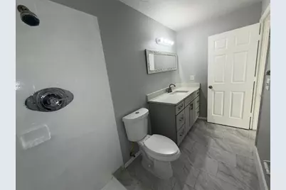 8539 N Hyaleah Road, Tampa, FL 33617 - Photo 17