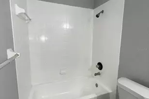 8539 N Hyaleah Rd, Tampa, FL 33617 - Photo 19