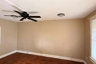 1648 27th Ave N, Saint Petersburg, FL 33713 - Photo 3