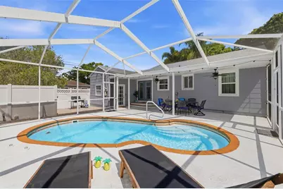 706 39th Avenue NE, Saint Petersburg, FL 33703 - Photo 3