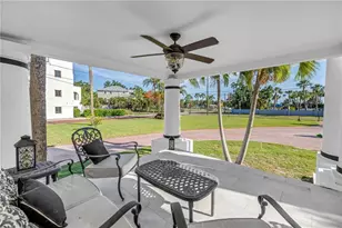 208 N Spring Blvd, Tarpon Springs, FL 34689 - Photo 11