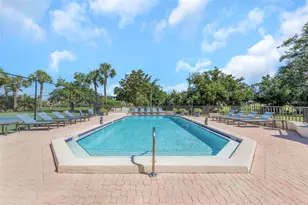 5650 Escondida Blvd S, Saint Petersburg, FL 33715 - Photo 45