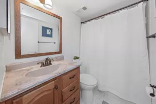 5650 Escondida Blvd S, Saint Petersburg, FL 33715 - Photo 21
