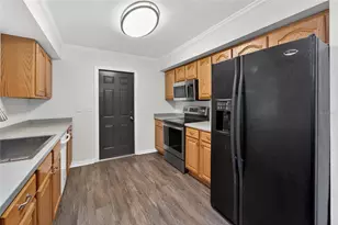 903 Old Darby St, Seffner, FL 33584 - Photo 11