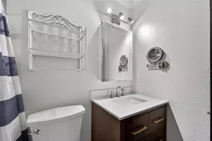 903 Old Darby St, Seffner, FL 33584 - Photo 19