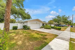 1550 Idle Dr, Largo, FL 33756 - Photo 3