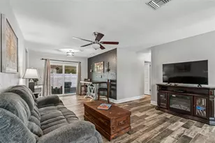 5598 14th Ave N, Saint Petersburg, FL 33710 - Photo 7