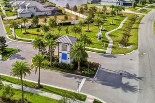 2016 Bolsena St, North Venice, FL 34275 - Photo 25
