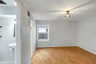 2435 York St N, Saint Petersburg, FL 33710 - Photo 17