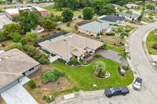 213 N Brockfield Dr, Sun City Center, FL 33573 - Photo 63