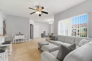 10764 70th Ave, Seminole, FL 33772 - Photo 7