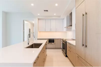 275 1st Avenue South #2208, Saint Petersburg, FL 33701 - Photo 3