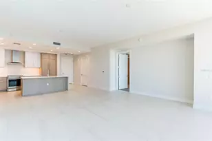 275 1st Ave S, Saint Petersburg, FL 33701 - Photo 15