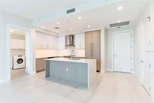 275 1st Ave S, Saint Petersburg, FL 33701 - Photo 9