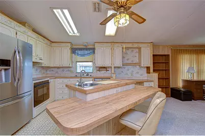 35804 Brisa Drive, Zephyrhills, FL 33541 - Photo 9