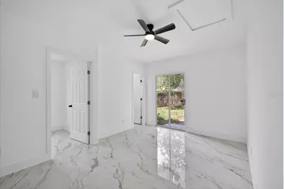 9405 N Mary Avenue, Tampa, FL 33612 - Photo 27