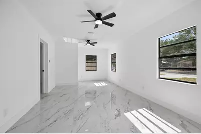 9405 N Mary Avenue, Tampa, FL 33612 - Photo 15