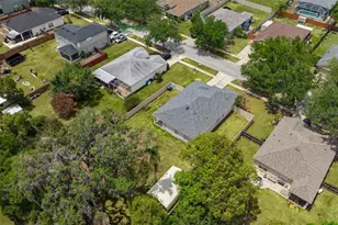 708 Coade Stone Dr, Seffner, FL 33584 - Photo 47