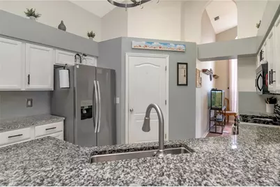 18210 Sweet Jasmine Drive, Tampa, FL 33647 - Photo 11