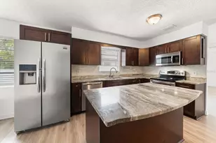 3128 W Varn Ave, Tampa, FL 33611 - Photo 7
