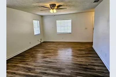 3128 W Varn Avenue, Tampa, FL 33611 - Photo 21