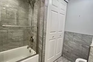 851 Bayway Blvd, Clearwater Beach, FL 33767 - Photo 35