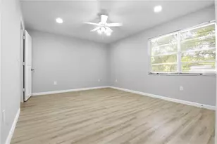 14113 Village Terrace Dr, Tampa, FL 33624 - Photo 21