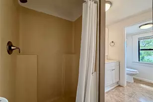 5050 2nd Ave N, Saint Petersburg, FL 33710 - Photo 13