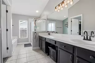 10446 Hallmark Blvd, Riverview, FL 33578 - Photo 19