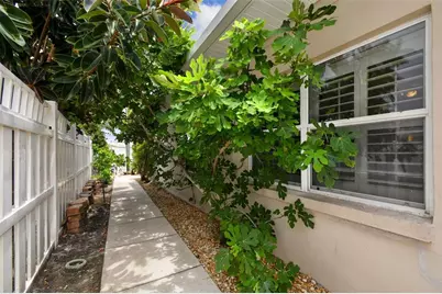 3921 E Eden Roc Circle, Tampa, FL 33634 - Photo 21