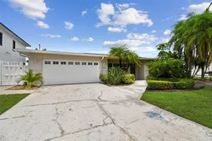 3921 E Eden Roc Cir, Tampa, FL 33634 - Photo 19
