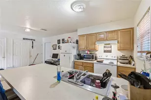8439 Radio Ln, Tampa, FL 33619 - Photo 9