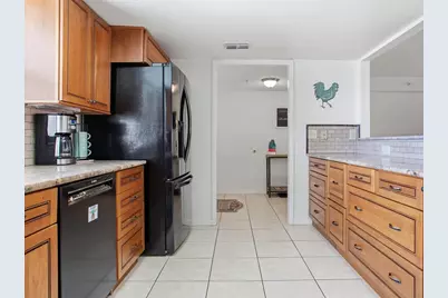 1005 Gulf Boulevard #10, Indian Rocks Beach, FL 33785 - Photo 9
