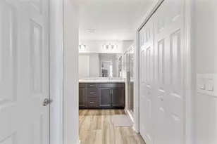 6981 Twisting Pines Loop, Zephyrhills, FL 33541 - Photo 53