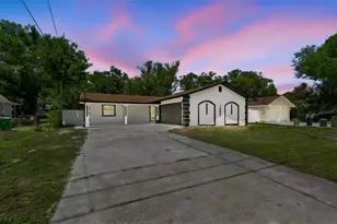 7906 N Fremont Ave, Tampa, FL 33604 - Photo 1