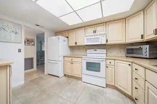 5108 Brittany Dr S, Saint Petersburg, FL 33715 - Photo 9